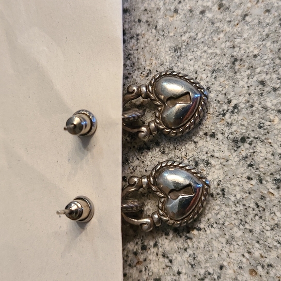 Key heart earrings, gold and silver tone - Picture 3 of 5